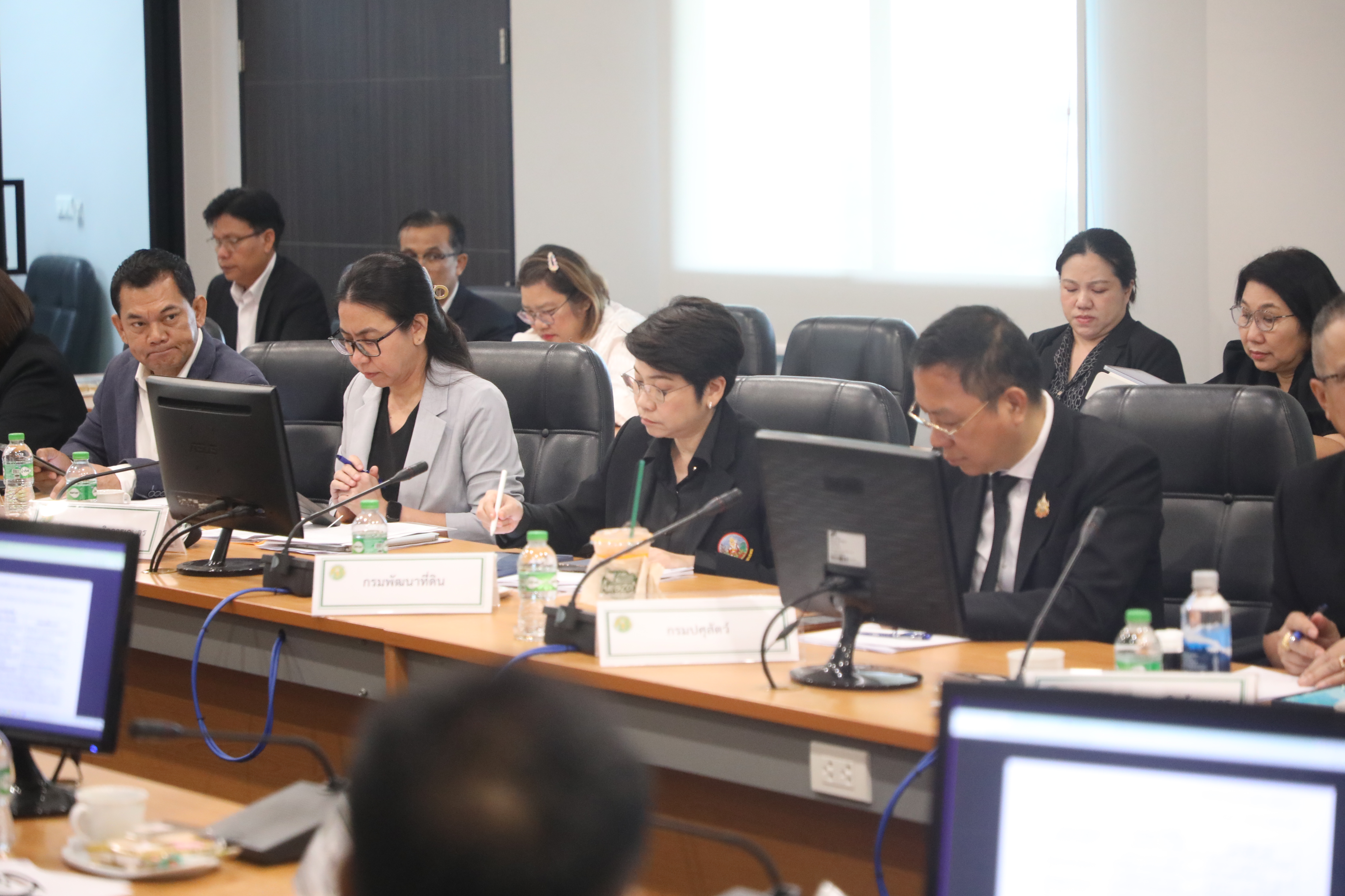 title - ส.ป.ก. เข้าร่วมการประชุมหารือคณะกรรมการขับเคลื่อนนโยบายสำคัญของรัฐมนตรีว่าการกระทรวงเกษตรและสหกรณ์